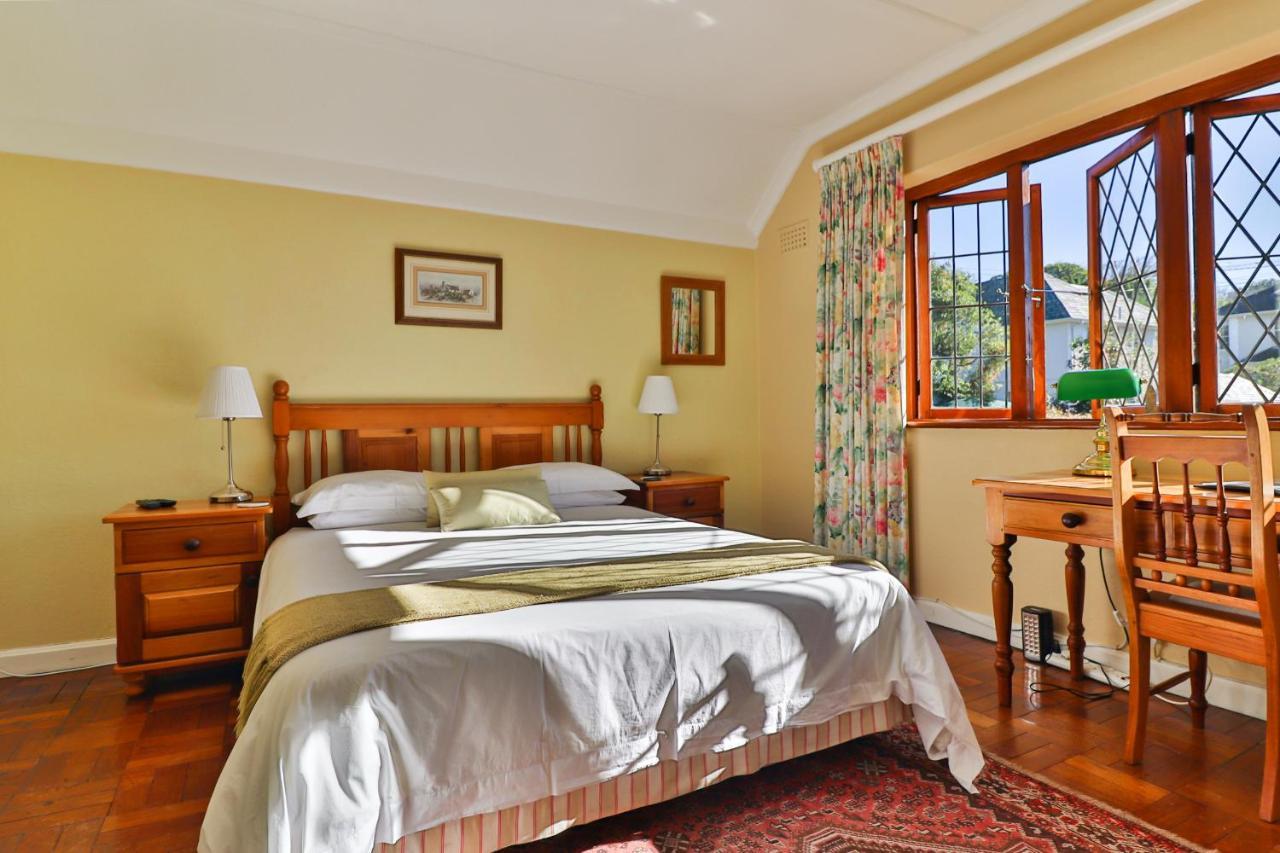 Knightsbury Guest House เคปทาวน์ ภายนอก รูปภาพ