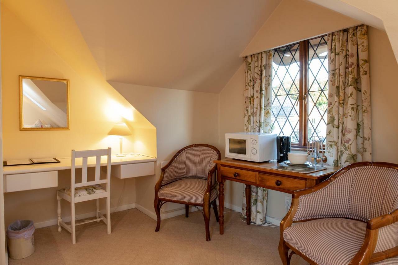 Knightsbury Guest House เคปทาวน์ ภายนอก รูปภาพ
